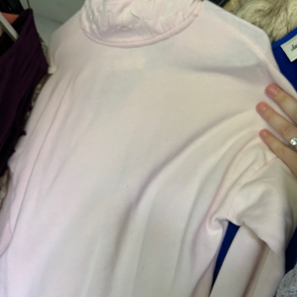 Light pink pull over - Picture 2 of 2